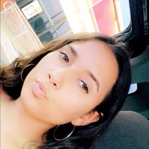 Meet your Posher, Lexi